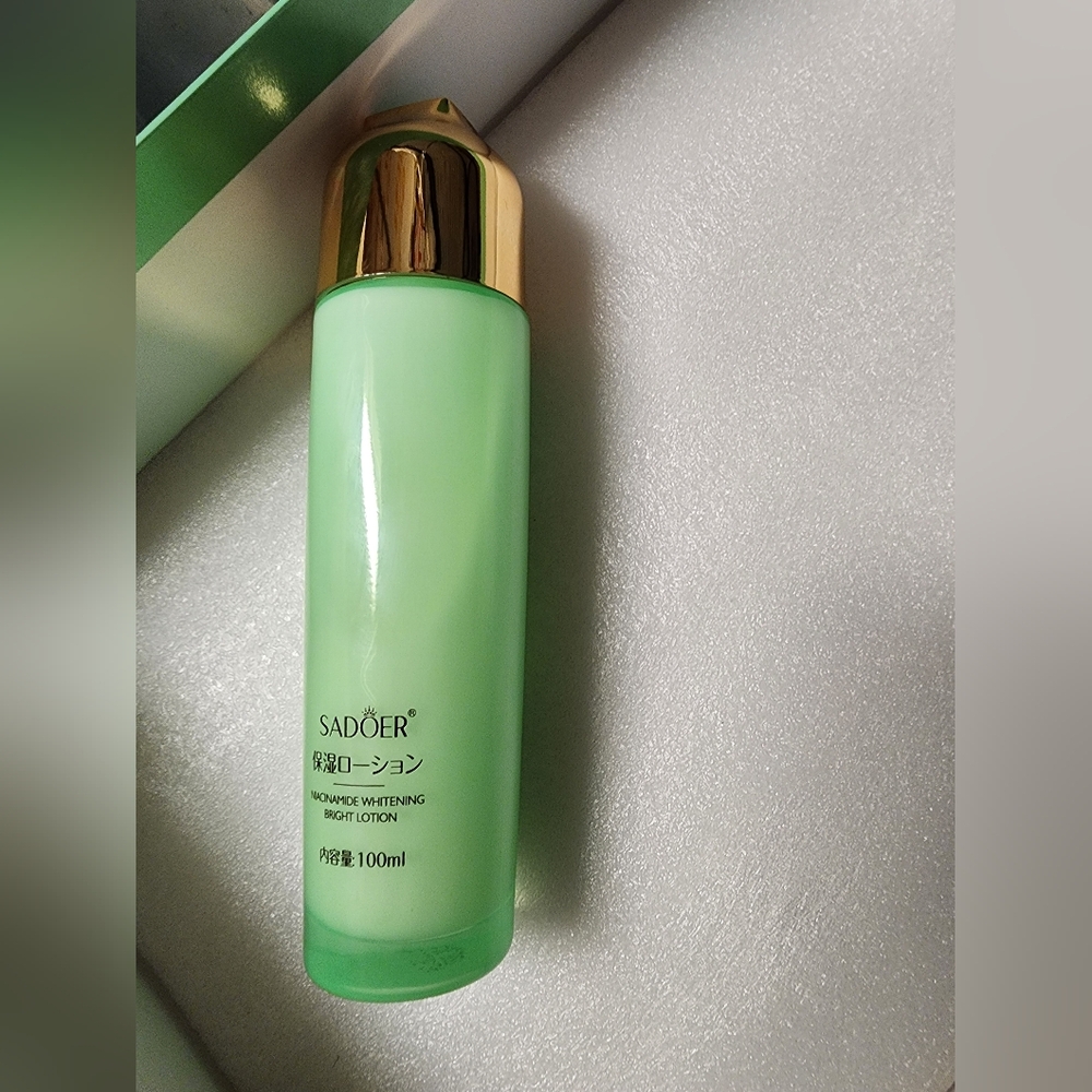 Sadoer Nuacinamide Whitening Bright Lotion